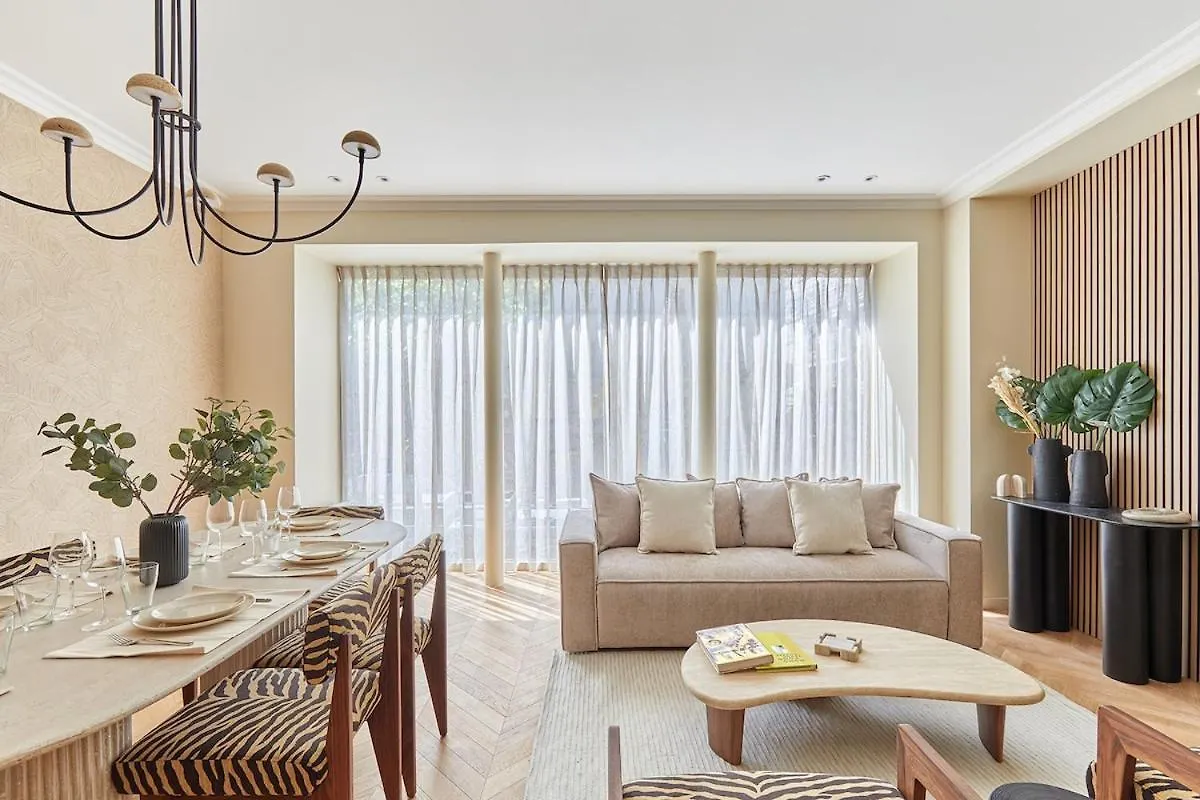 Incredible Ac Apartment 3 Bedrooms Center Of Paris By Studio Prestige France