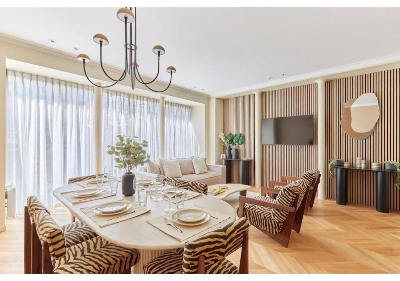 Incredible Ac Apartment 3 Bedrooms Center Of Paris By Studio Prestige