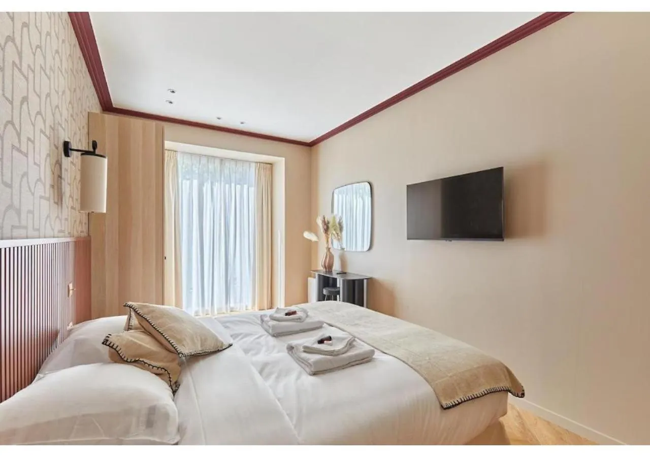 Incredible Ac Apartment 3 Bedrooms Center Of Paris By Studio Prestige