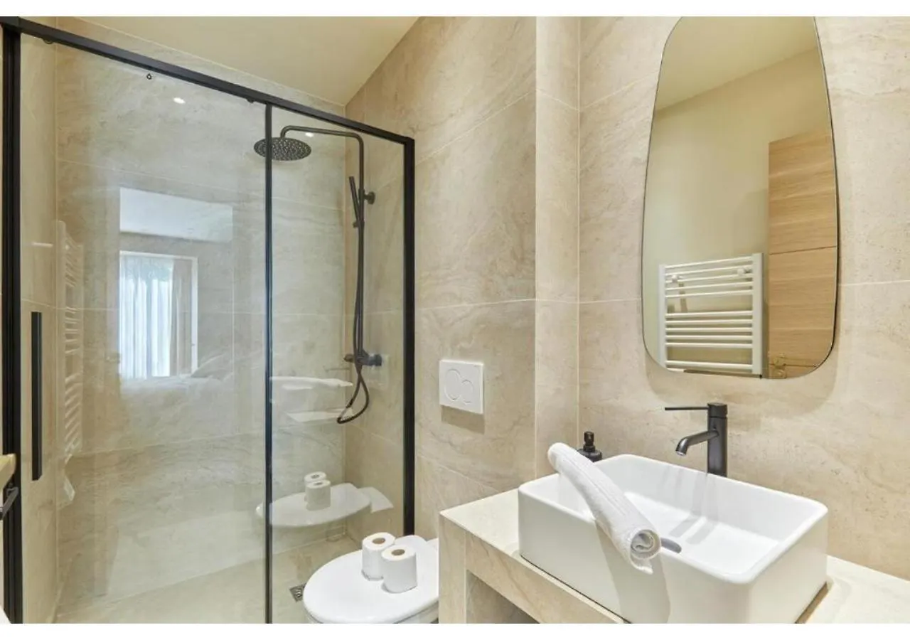 Incredible Ac Apartment 3 Bedrooms Center Of Paris By Studio Prestige