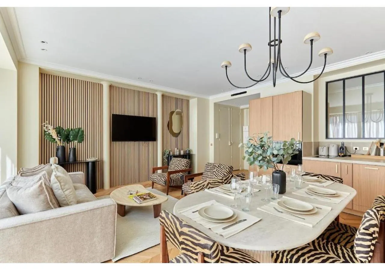 Incredible Ac Apartment 3 Bedrooms Center Of Paris By Studio Prestige